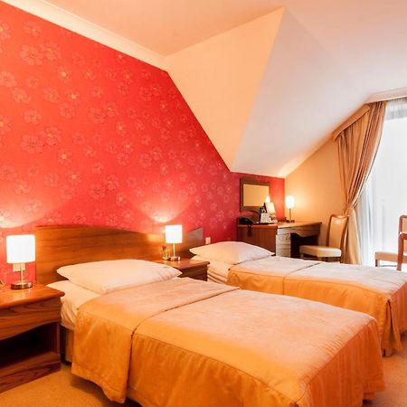 Hotel Fajkier Крочице Экстерьер фото