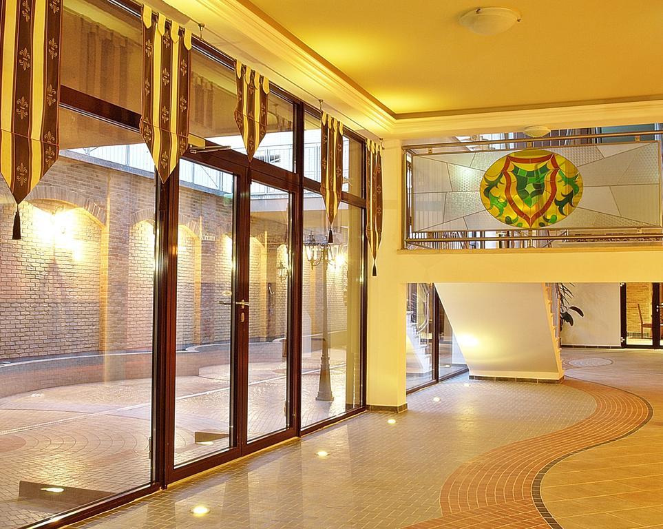 Hotel Fajkier Крочице Экстерьер фото