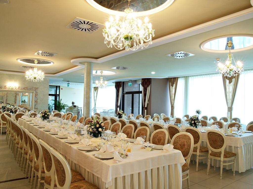 Hotel Fajkier Крочице Экстерьер фото
