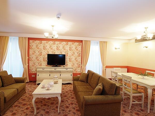 Hotel Fajkier Крочице Экстерьер фото