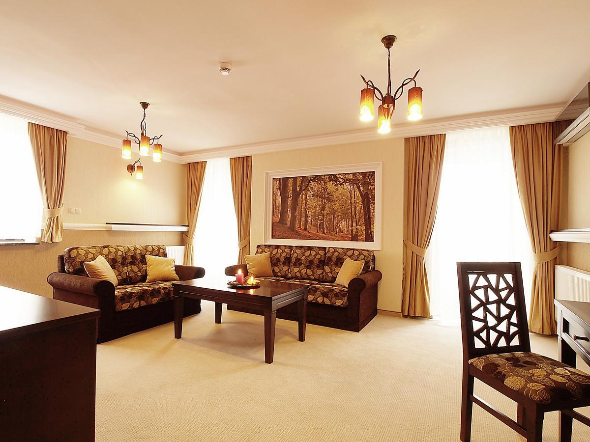 Hotel Fajkier Крочице Экстерьер фото