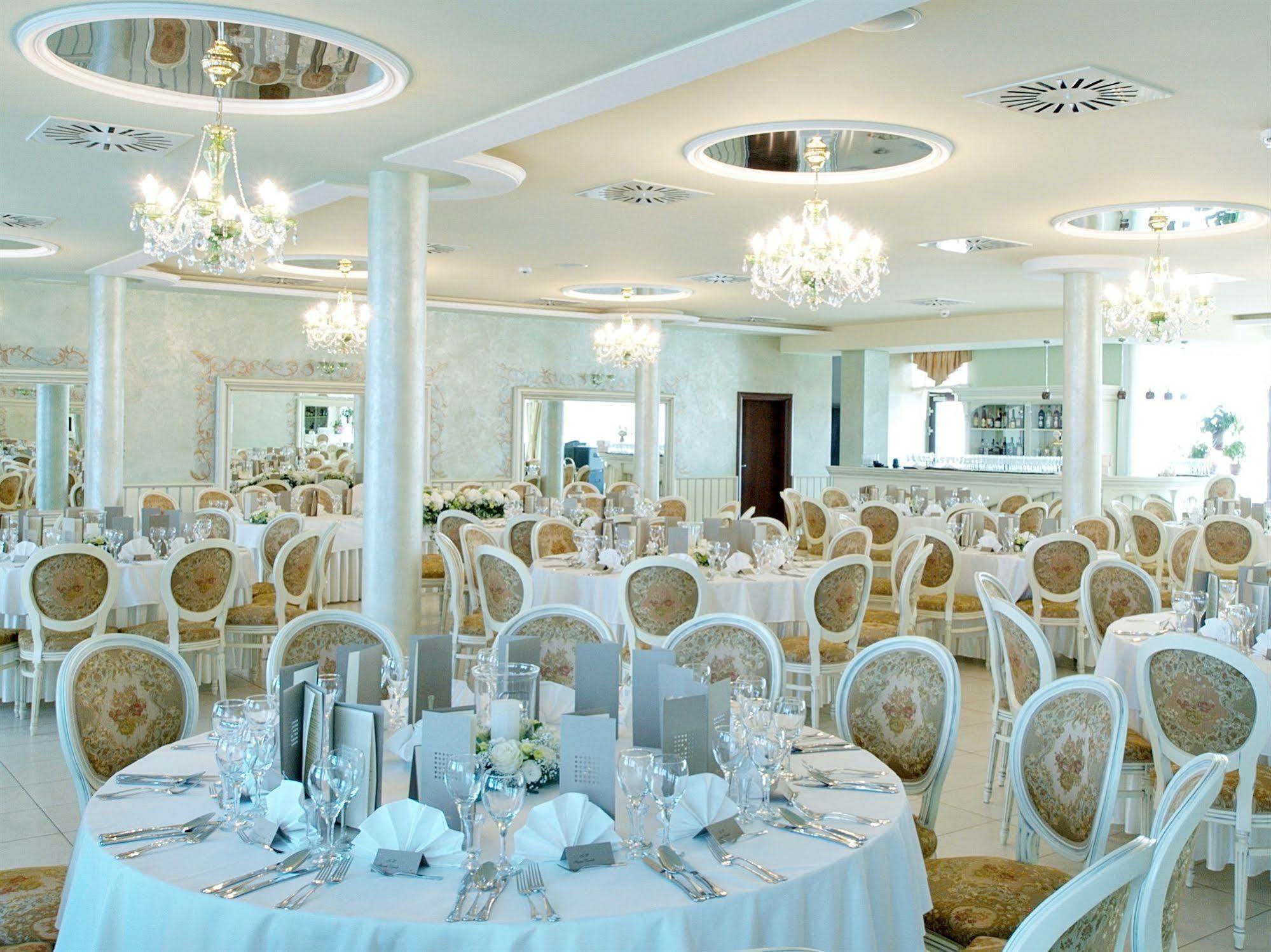 Hotel Fajkier Крочице Экстерьер фото